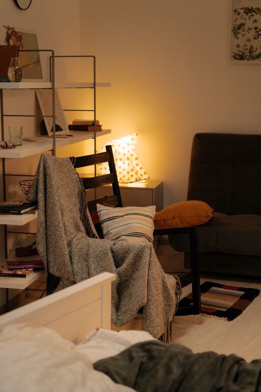 Simple Tips for Creating a Cozy Reading Nook at Home